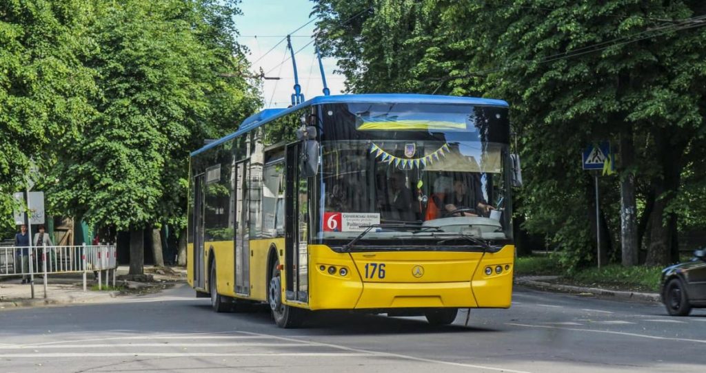 тролейбус, новини Франківська