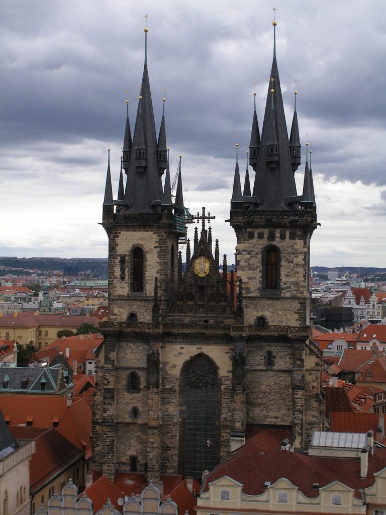 Прага, церква перед Тином
