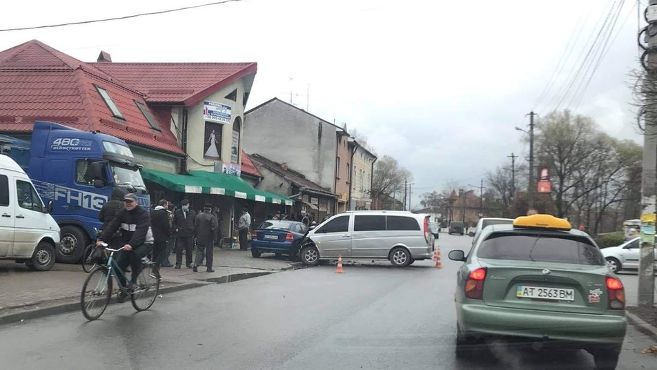 У Болехові новообраний мер потрапив у ДТП (ФОТО)