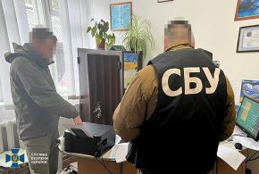 На Прикарпатті СБУ викрила посадовців лісгоспу, які завдали збитків державі на 257 млн грн