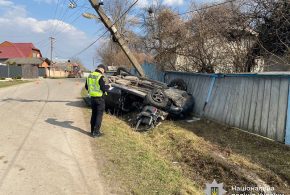 У Городенківській громаді перекинувся автомобіль. Водій травмований