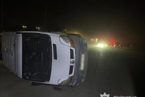 У Драгомирчанах зіткнулися BMW і Renault Trafic. Троє дітей доставлено до лікарні