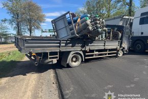 На Калуському шосе зіткнулися три автомобілі (ФОТО)