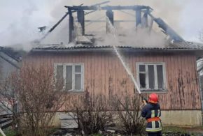 У Верховинському районі горів житловий будинок