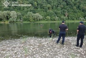 На Прикарпатті тривають пошуки 17-річного юнака, який ймовірно потонув у річці Дністер