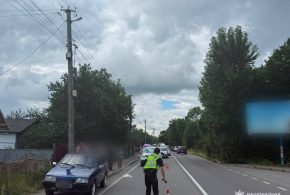 У Надвірнянському районі водій ВАЗу збив велосипедиста