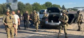 На Прикарпатті троє у балаклавах увірвалися до оселі, побили жінку та пограбували