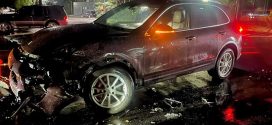 У Франківську 19-річна водійка Porsche скоїла ДТП. Двоє травмованих